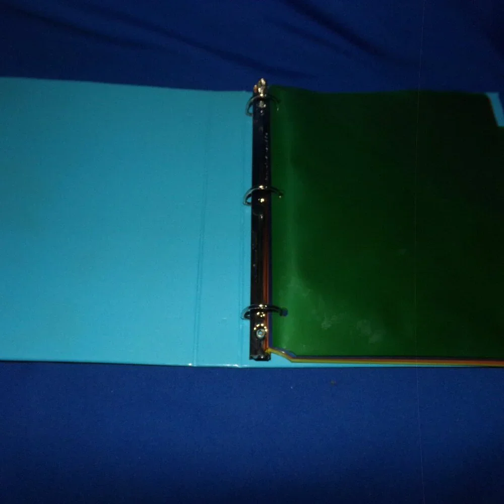 Avery Comfort Touch Durable View Binder with Dividers- 1-Inch Slant Ring, #17408